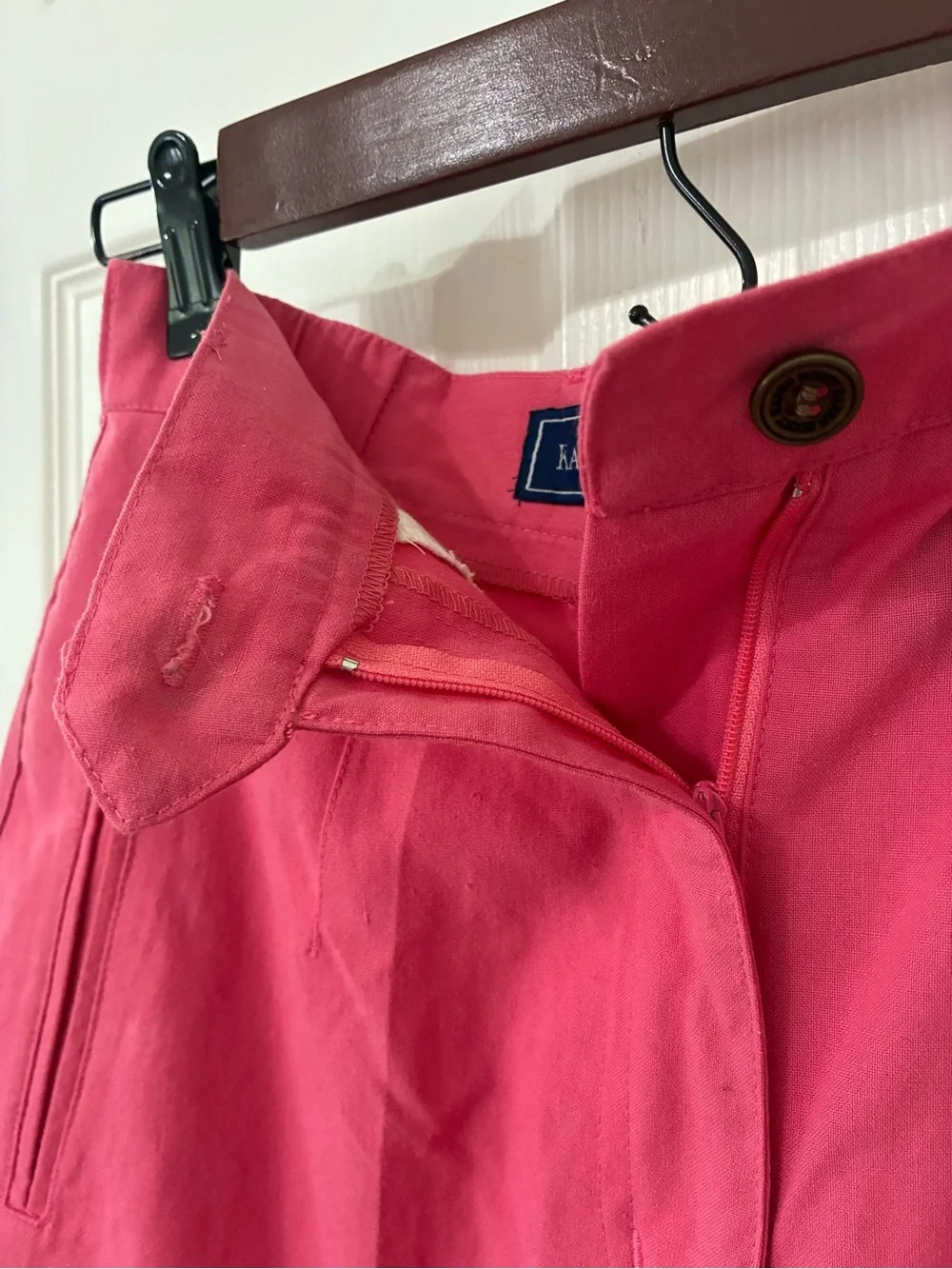 Karen Scott pink high waisted pleated Bermuda shorts, summer, 90s, preppy